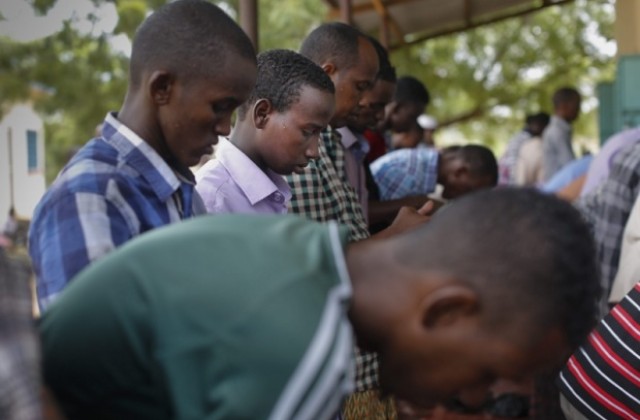 Джамия се срути в Могадишу, десетки богомолци са ранени