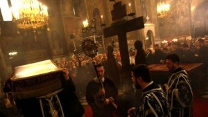 Чудото на Великден идва с Благодатния огън