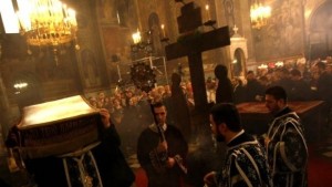 Чудото на Великден идва с Благодатния огън