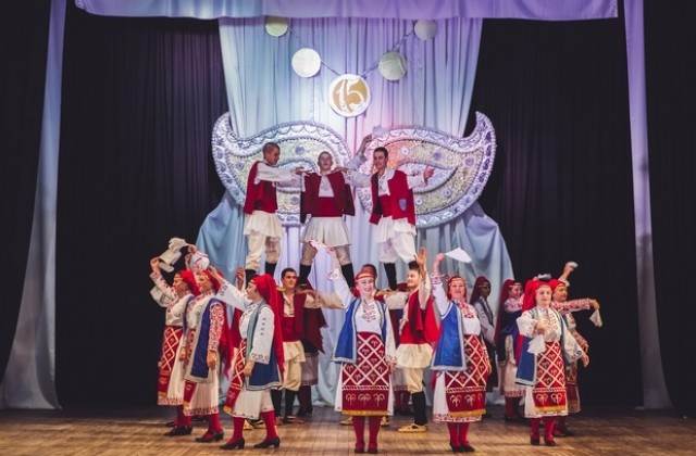 Танцов състав „Сакарци”: 15 години живот на сцената