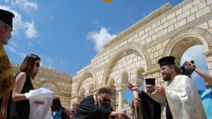 За трета поредна година отслужиха масово кръщене в Голямата базилика