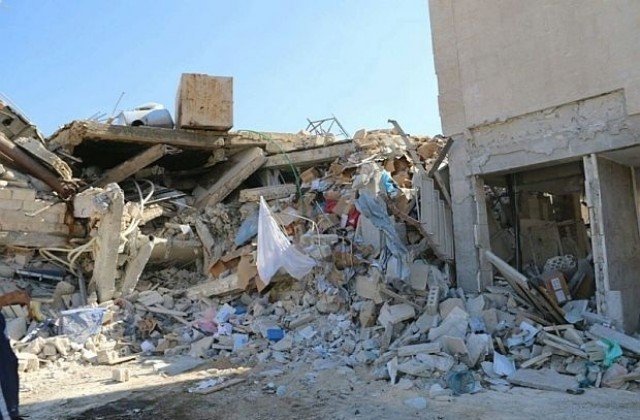 Нови въздушни удари в сирийския град Алепо