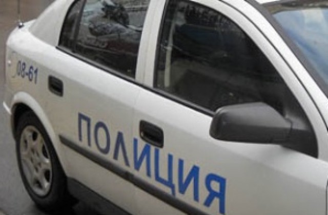 Откраднаха пари, цигари и шоколадови изделия от магазин в Добрич