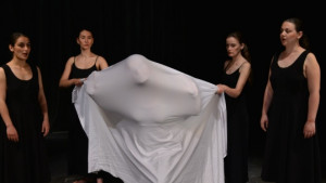 Премиера на спектакъла за възрастни Докосване в Сливен