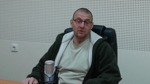 Специалистът Прекрасна идея Но защо в часовете по физическо