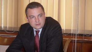 Портних Проучваме възможността за тунел под езерото