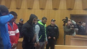 Биячите от Раднево остават в ареста