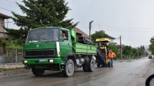 Започна изкърпването на дупки по уличната мрежа в община Г