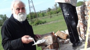 Отец Георги стана и строител за завършване на манастира Св