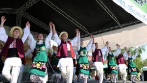 Три дни продължава фолклорен фестивал