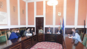 Кметът Стефан Радев ще съдействие на майки на деца с