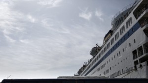 Стотици наши шофьори блокирани на италиански пристанища