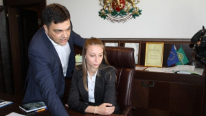 Десетокласничка кмет на Димитровград за един ден