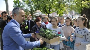 В Кишпещ ще оглеждат български домати