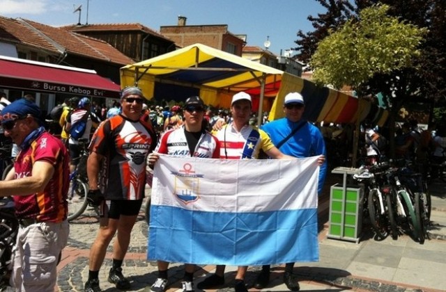 Колоездачи от Приморско се включиха в Международна велообиколка