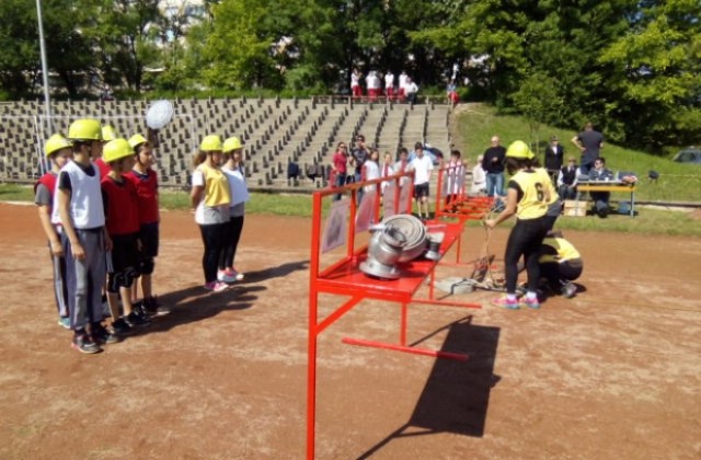 Общинско състезание между младежките противопожарни отряди „Млад огнеборец”