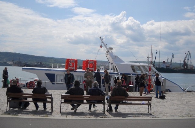 Ето го точния график на кораба между Морска гара и Аспарухово