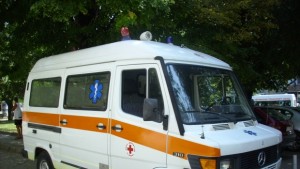 Мъж се потроши при падане от стълба на строеж в