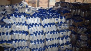 БЧК раздава неразпределените на първи транш хранителни продукти