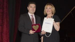 Отличиха дарителите в кампанията на Мая Манолова за българските пенсионери