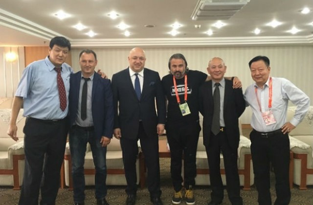 Китайската футболна лига иска повече български треньори и футболисти
