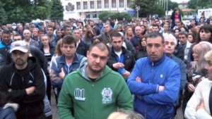 Проверяват законността на три търговски обекта в Раднево