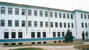 Четвъртокласниците държат изпит по Български език и литература