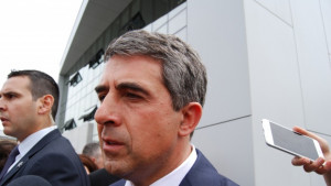 Плевнелиев разкритикува решението за референдума на Шоуто на Слави