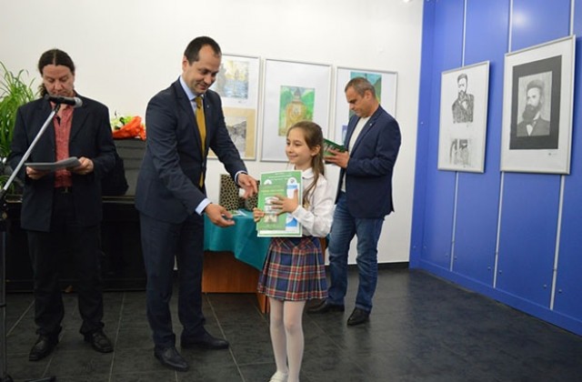 Раздадоха награди на участници в Ботевска работилница