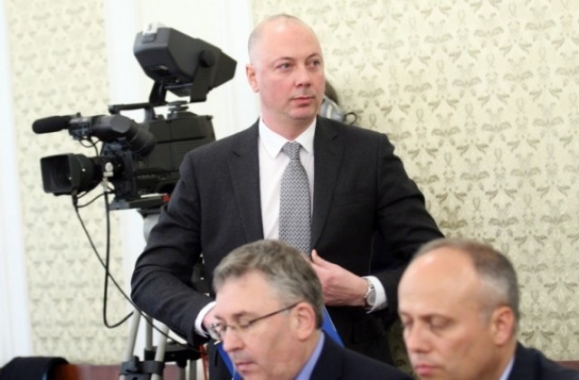 Отново спряха процедурата за нов шеф на КЗК