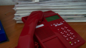 Телефон 112 става достъпен за глухи и слепи