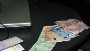 Млад водач се опита да подкупи полицаи