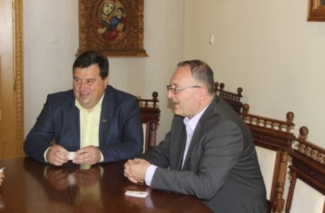 Кметът на община Трявна проведе работна среща с вицепрезидента на сдружение „Дузлаж”