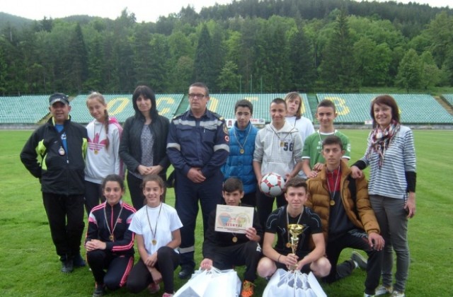 Отборът  на ОУ „Марин Дринов“- Кюстендил е победителят в Областното състезание “Млад огнеборец”