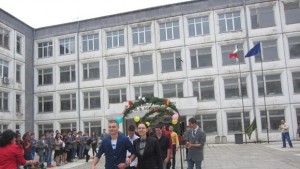 Гимназия Ломоносов изпрати абитуриентите си