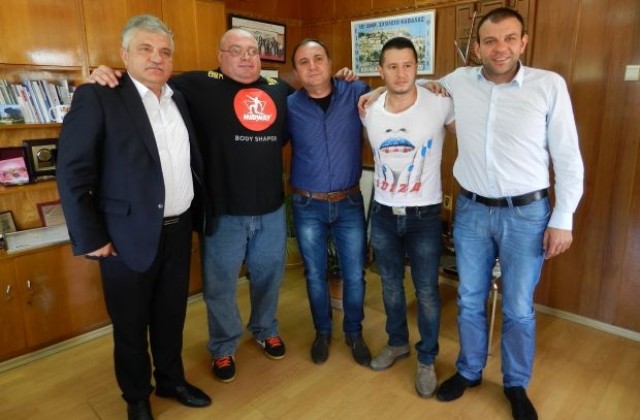 Димитър Саватинов се срещна със съгражданите си в Гоце Делчев