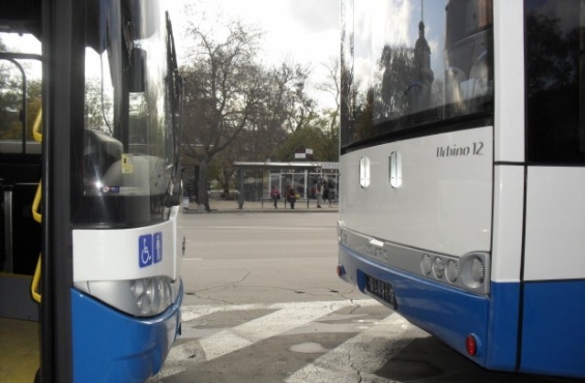 Градските автобуси са с делнично разписание