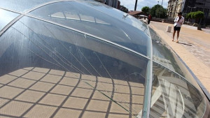 Стъкло от купола на Ларгото в София се напука