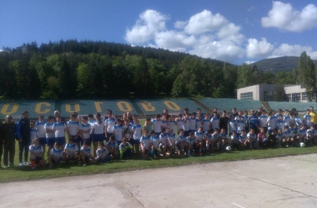 Сини съгледвачи търсят кюстендилски таланти на турнира по футбол за деца „Синя Академия