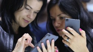 Нови технологии ще позволяват да общуваме и с починали близки