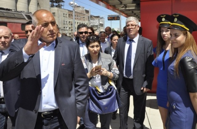 Ще заделят милиони за нови локомотиви от концесията на Летище София