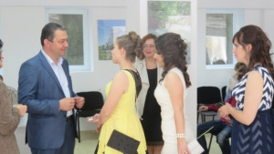 Кметът др Иванов към абитуриентите От вашите избори в живота