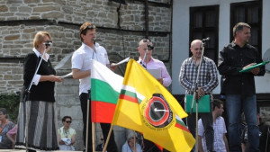 Найдобрите майстори на народни музикални инструменти сториха облог в Трявна