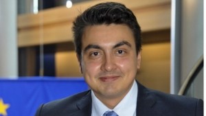 Момчил Неков Към България се проявяват двойни стандарти