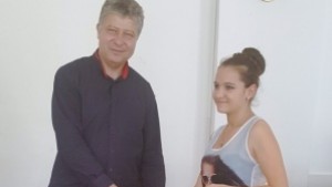 Ученици от ромски произход получиха стипендии