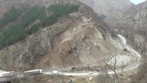 Село Логодаж на протест заради нова кариера
