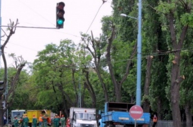 Ул. „Скопие“  остава затворена за движение и във вторник