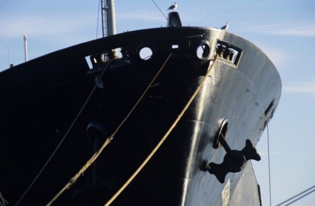 Ракетният крайцер Петър Велики вдигна котва за първи път от две години