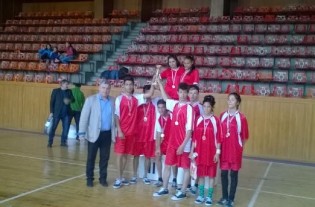 Учениците  от СУПЦ -   Овча могила отново победители в спортен турнир