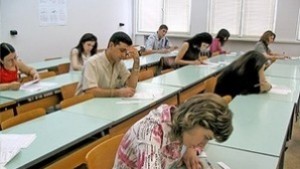 1195 зрелостници на матура по български език и литература